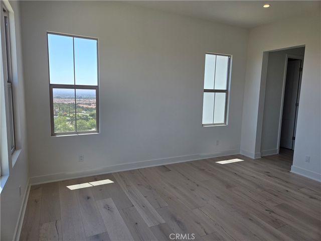 211 Maricopa, Irvine, CA 92618