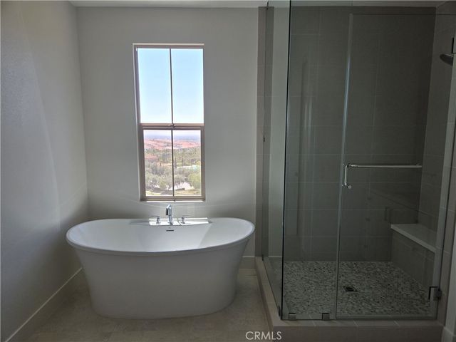 211 Maricopa, Irvine, CA 92618