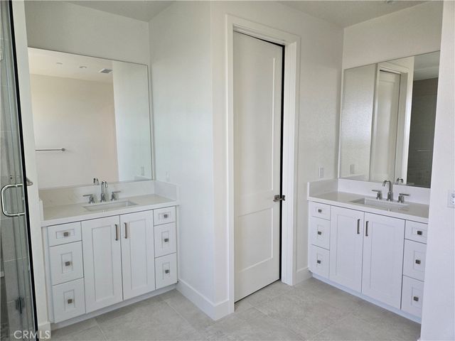 211 Maricopa, Irvine, CA 92618