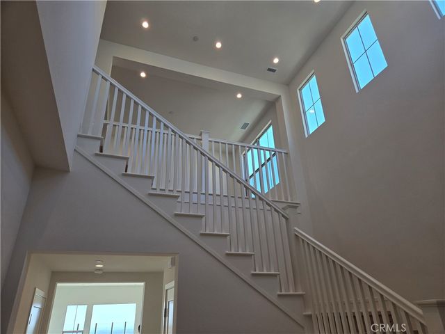 211 Maricopa, Irvine, CA 92618