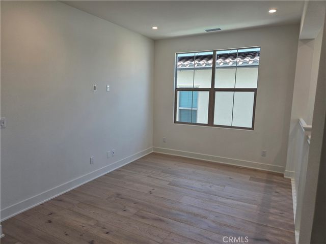 211 Maricopa, Irvine, CA 92618