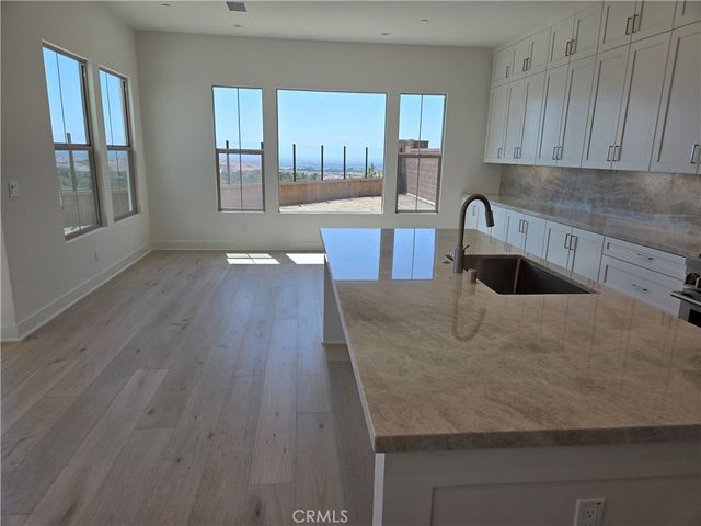 211 Maricopa, Irvine, CA 92618