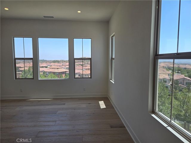 211 Maricopa, Irvine, CA 92618