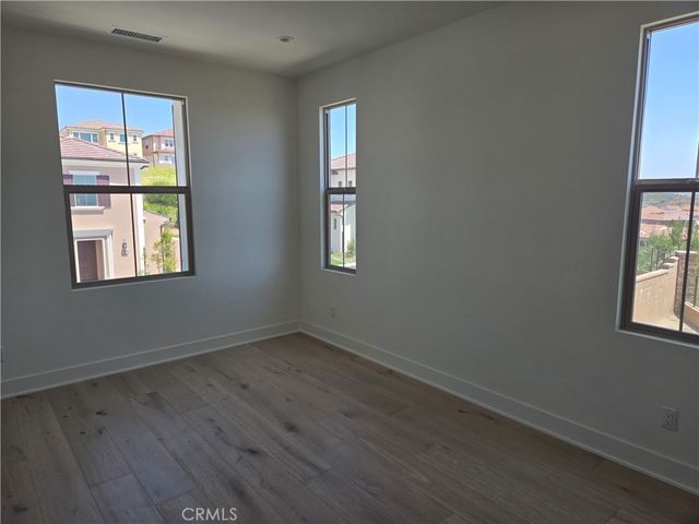 211 Maricopa, Irvine, CA 92618