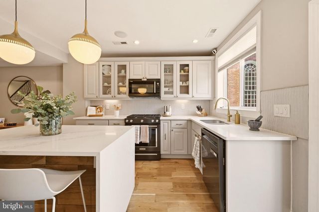 5117 4TH ST NW, Washington, DC 20011