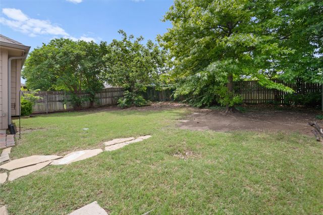 6517 Briar Lake Trail, Sachse, TX 75048