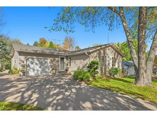 1219 Sunset Lane, River Falls, WI 54022