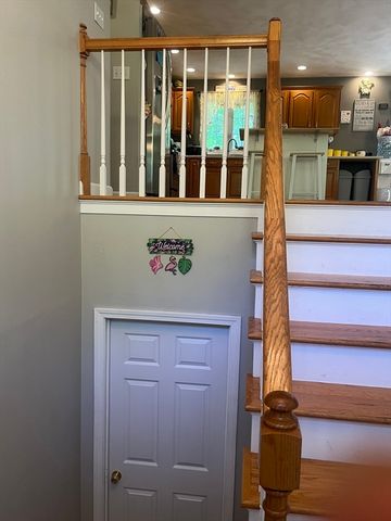 793 Montgomery, Fall River, MA 02720