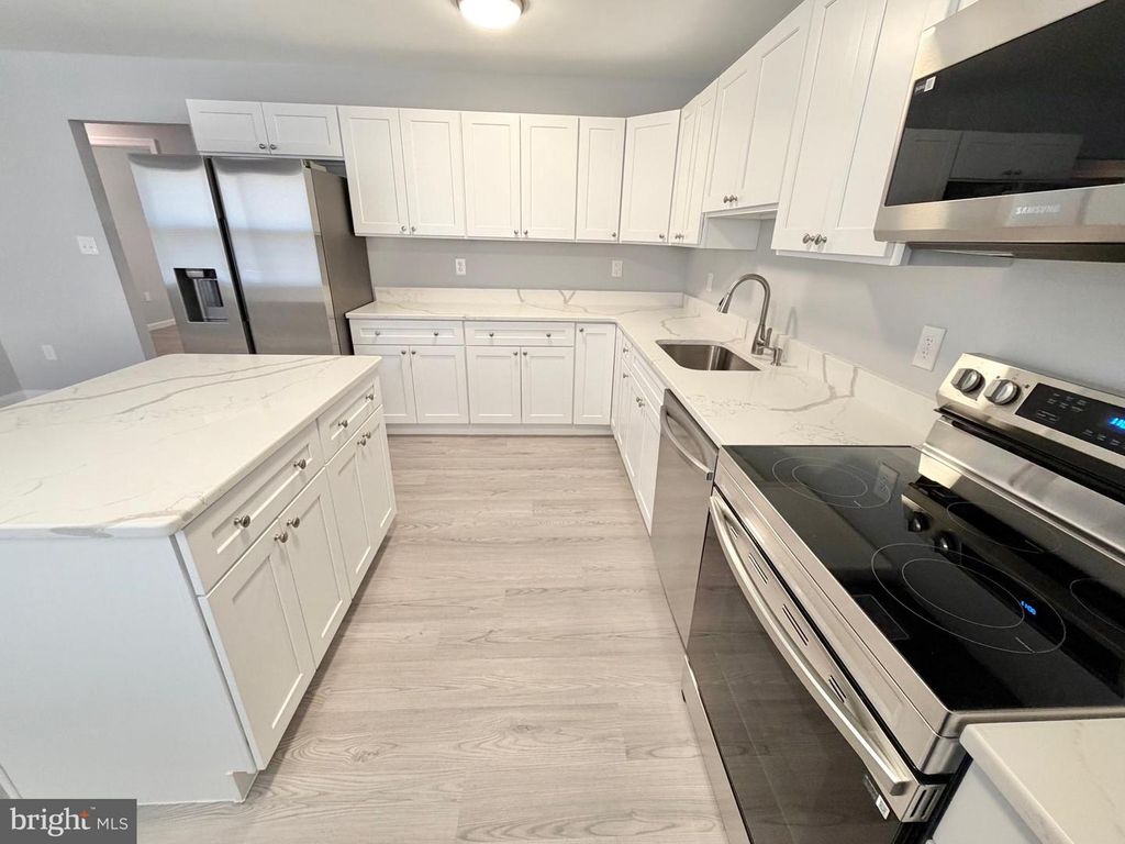 530 CREST AVE, Millville, NJ 08332