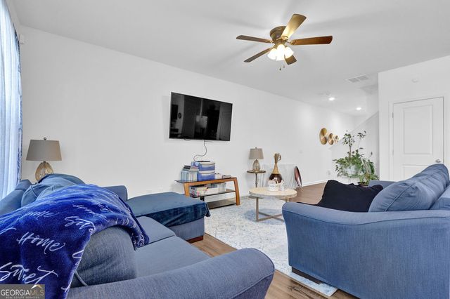 1147 Lossie Way, Grayson, GA 30017