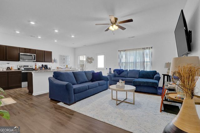 1147 Lossie Way, Grayson, GA 30017