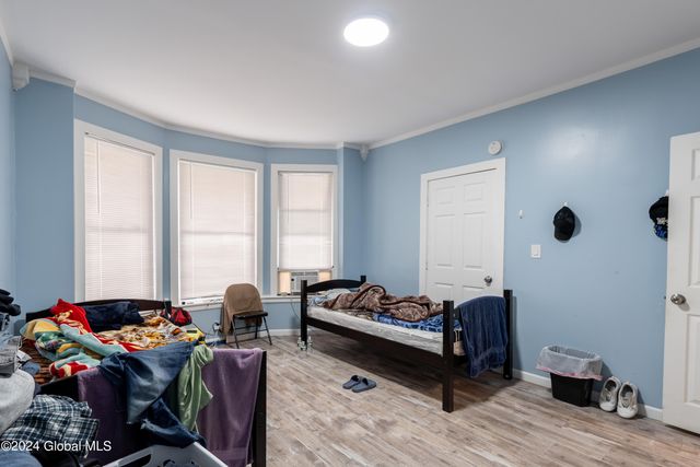 598 Central Avenue, Albany, NY 12206