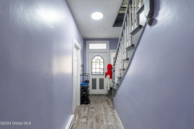 598 Central Avenue, Albany, NY 12206