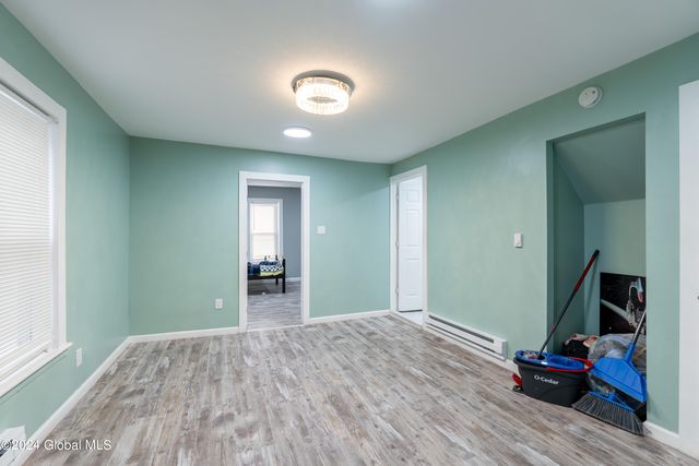 598 Central Avenue, Albany, NY 12206