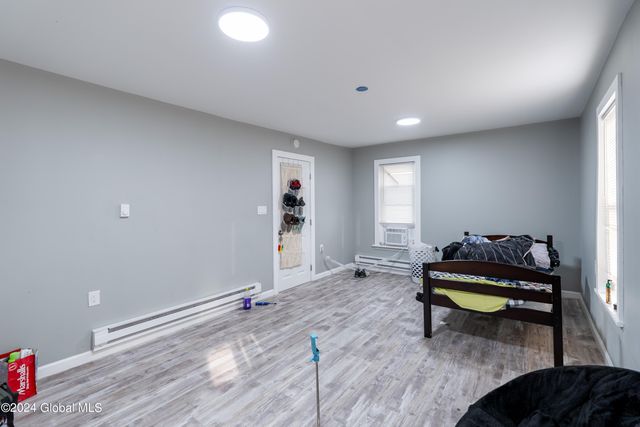 598 Central Avenue, Albany, NY 12206