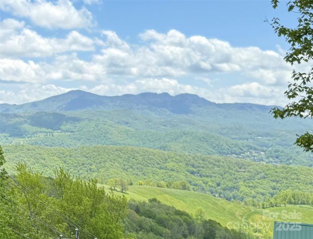 44 Fox Paw Lane, Banner Elk, NC 28604