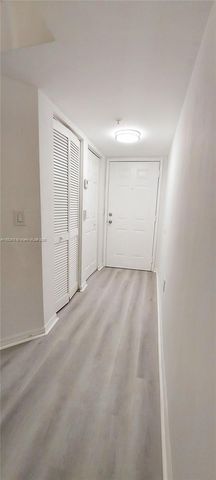 2433 Centergate Dr 206, Miramar, FL 33025