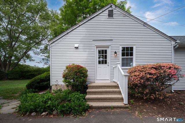 26 Ninety Rod Road, Clinton, CT 06413