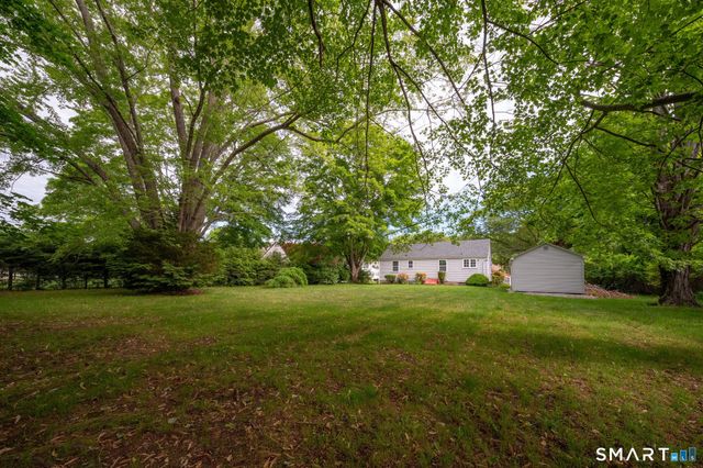 26 Ninety Rod Road, Clinton, CT 06413