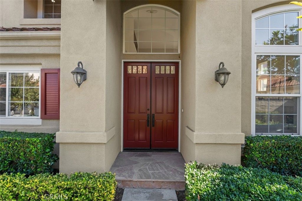 21251 Mazatlan, Mission Viejo, CA 92692 — exterior