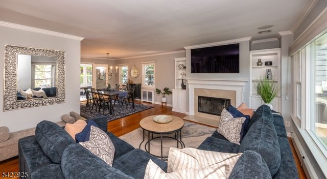 32 Yale St, Maplewood Twp., NJ 07040