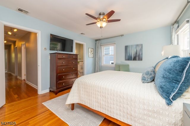 32 Yale St, Maplewood Twp., NJ 07040