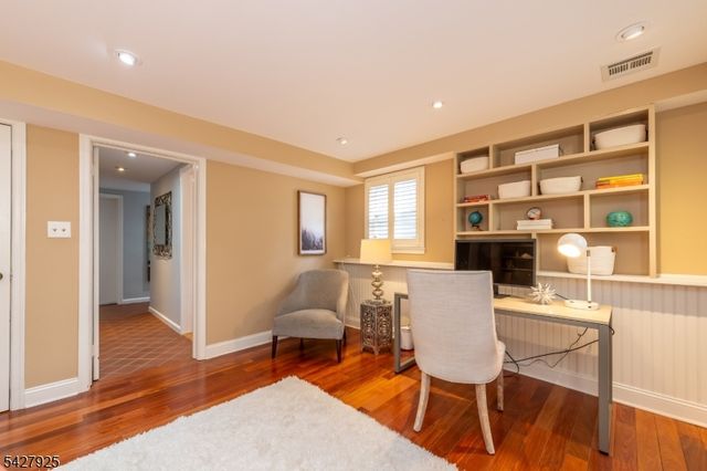 32 Yale St, Maplewood Twp., NJ 07040