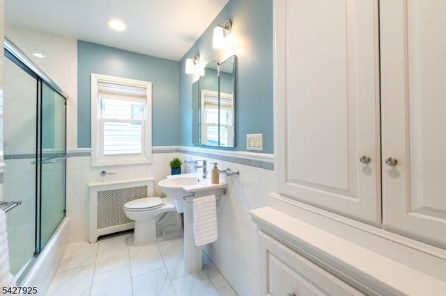 32 Yale St, Maplewood Twp., NJ 07040