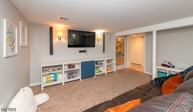 32 Yale St, Maplewood Twp., NJ 07040