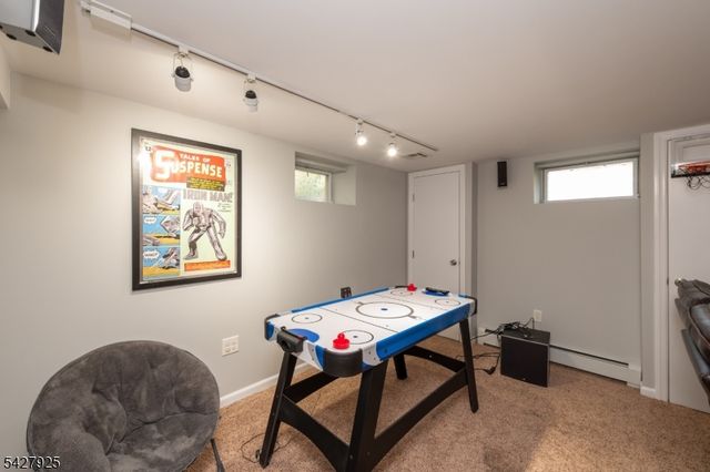 32 Yale St, Maplewood Twp., NJ 07040