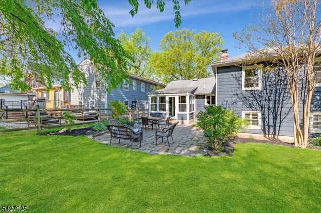 32 Yale St, Maplewood Twp., NJ 07040