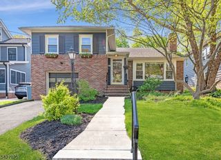32 Yale St, Maplewood Twp., NJ 07040