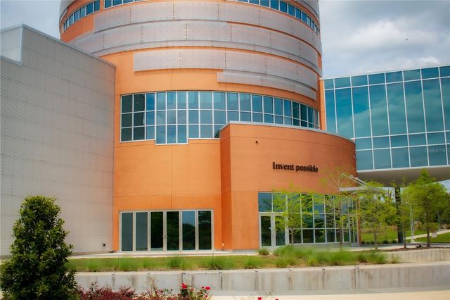 211 SE 9TH STREET, Gainesville, FL 32601