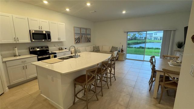16620 BERGAMO PLACE, Lakewood Ranch, FL 34211