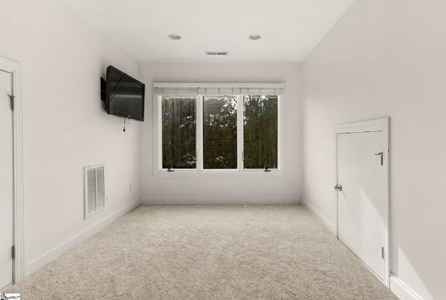 24 Appian Circle, Simpsonville, SC 29681