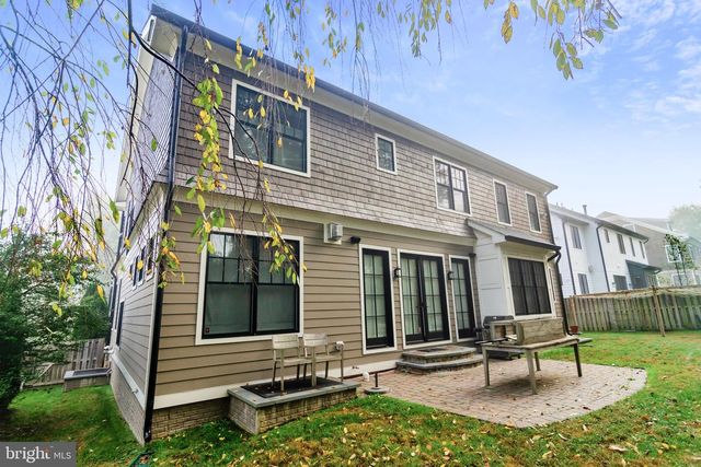 6801 DANFORTH ST, Mclean, VA 22101