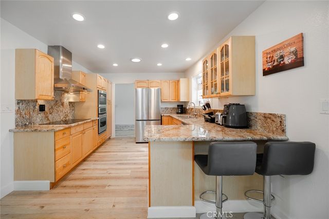 135 Lupe Avenue, Newbury Park, CA 91320