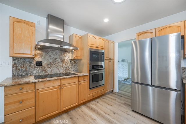 135 Lupe Avenue, Newbury Park, CA 91320