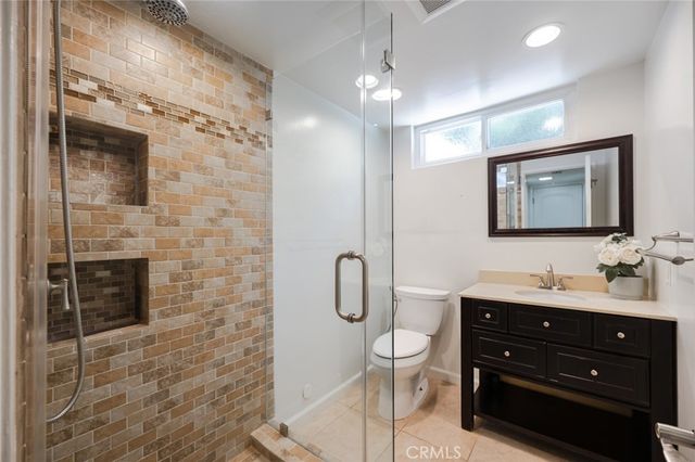 135 Lupe Avenue, Newbury Park, CA 91320