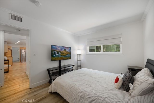 135 Lupe Avenue, Newbury Park, CA 91320