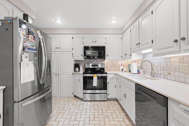 337 WESLEY AVENUE, Green Bay, WI 54302