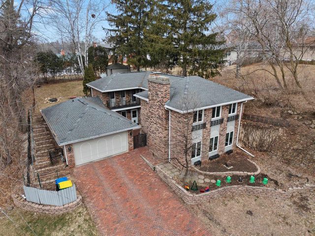 337 WESLEY AVENUE, Green Bay, WI 54302