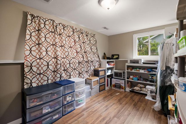 3697 Kingsway Drive, Crown Point, IN 46307