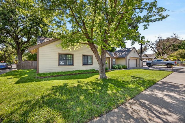 8616 Pershing Ave, Fair Oaks, CA 95628