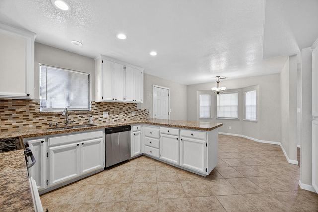 8616 Pershing Ave, Fair Oaks, CA 95628