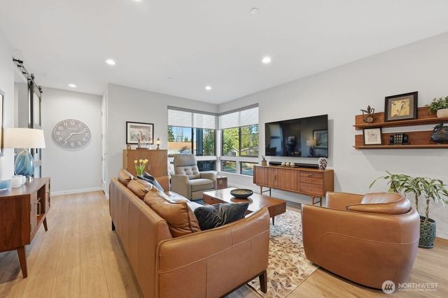 229 NE 185th Street, Shoreline, WA 98155