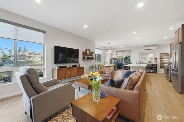 229 NE 185th Street, Shoreline, WA 98155