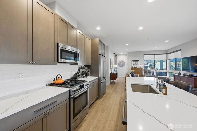 229 NE 185th Street, Shoreline, WA 98155