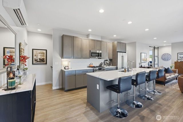 229 NE 185th Street, Shoreline, WA 98155