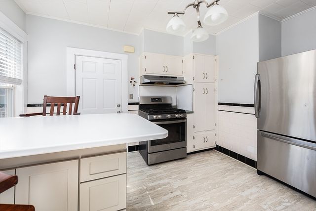 46 Burpee Road 2, Swampscott, MA 01907